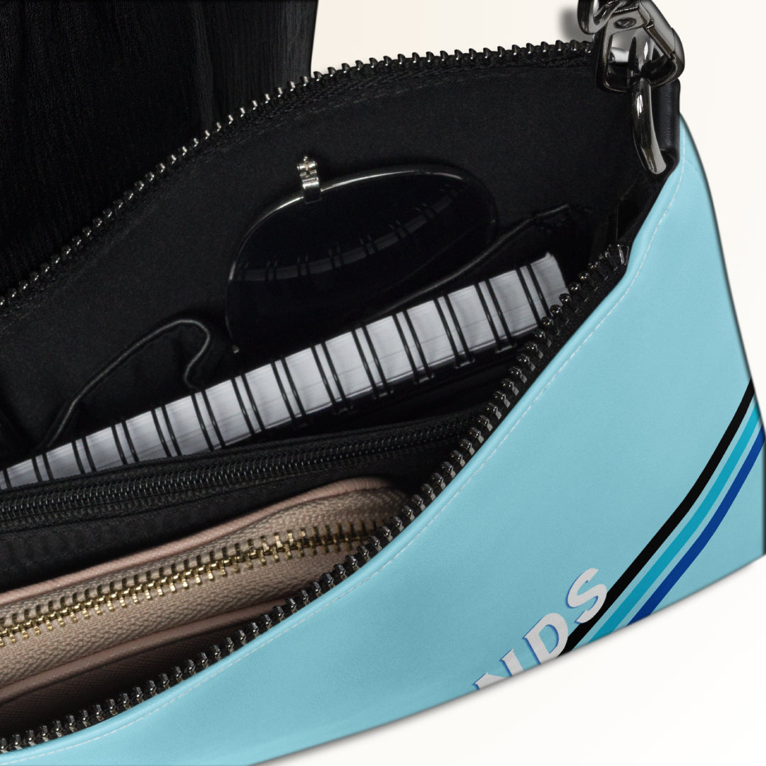 GANDS CLUTCH BAG IN WAVE LINE